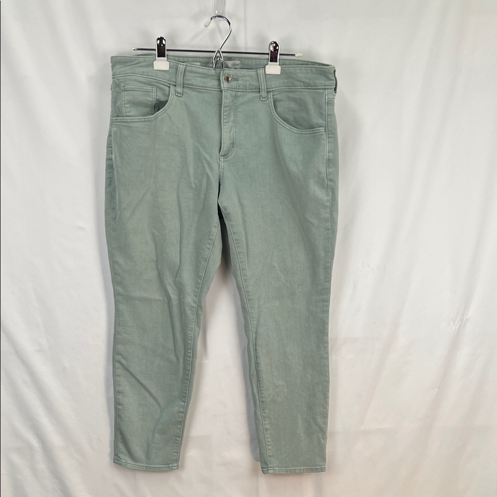 Universal Threads - Women’s Jeans - Green - Mid Rise Skinny - Size 14 (32 S)